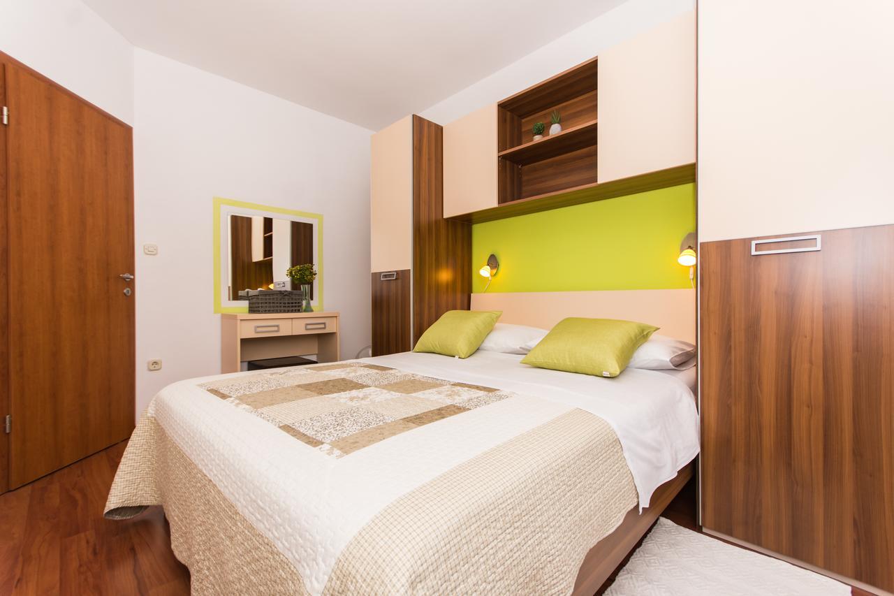Apartments Barba Trogir Exterior photo